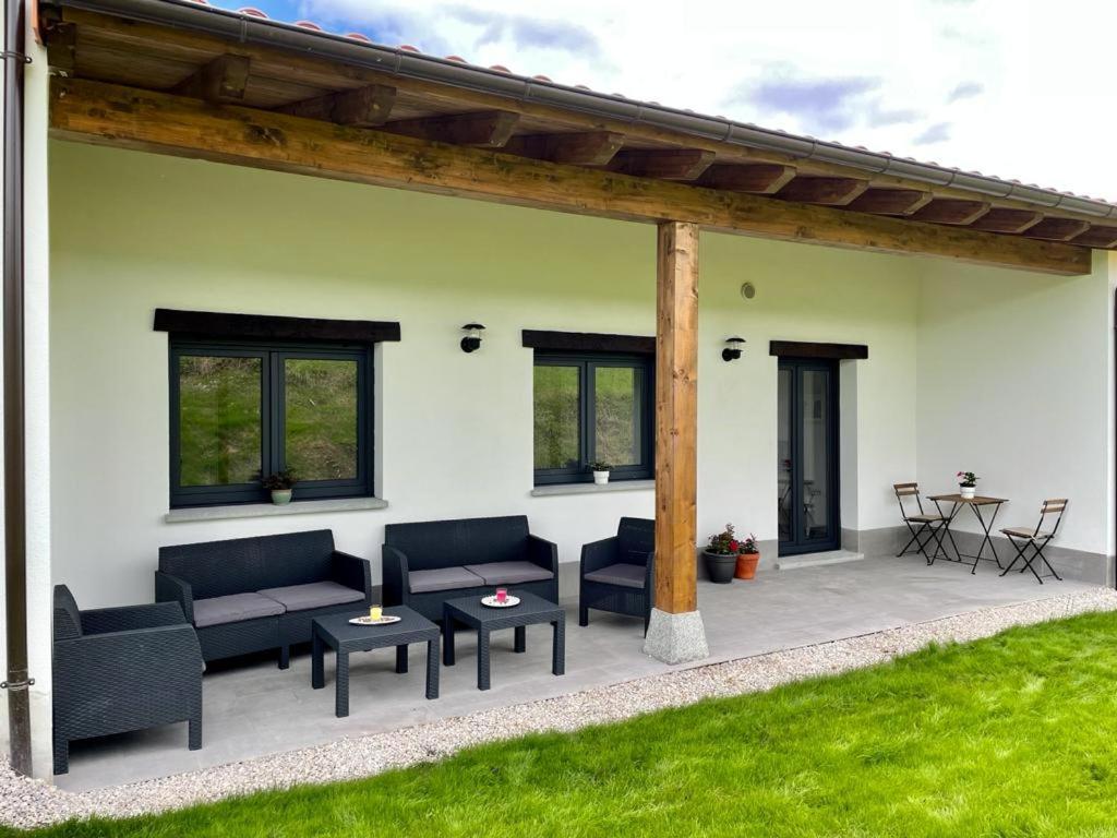 Apartamentos Los Manzanos Ribadesella Buitenkant foto