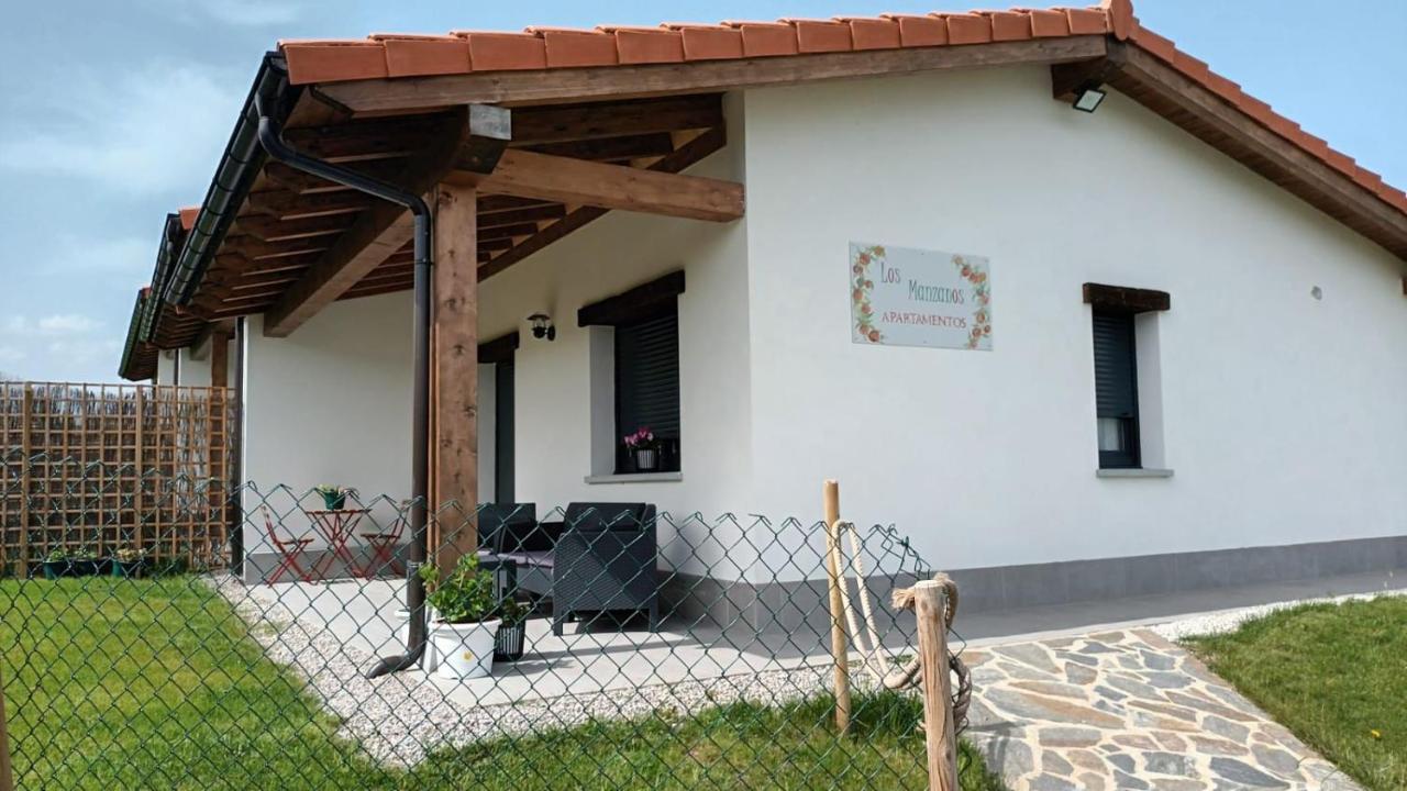 Apartamentos Los Manzanos Ribadesella Buitenkant foto